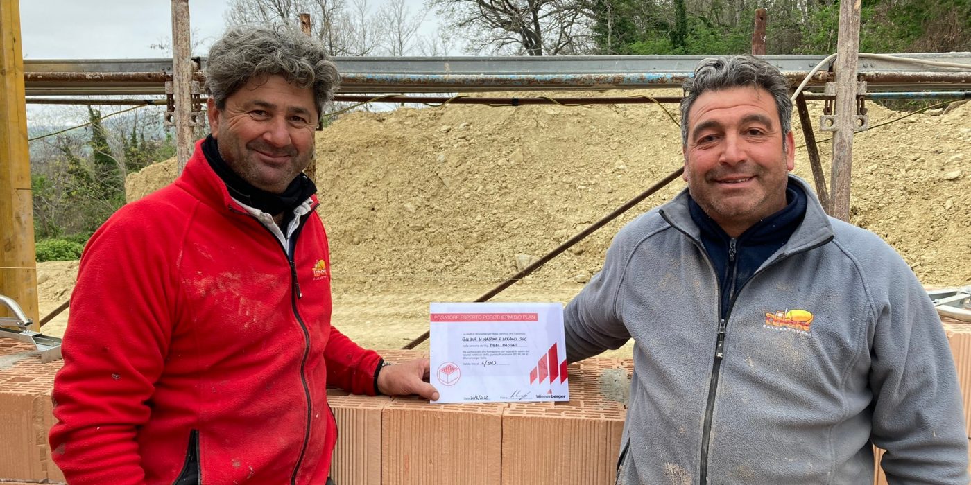 Edil Due Teramo Construction Company with certificate