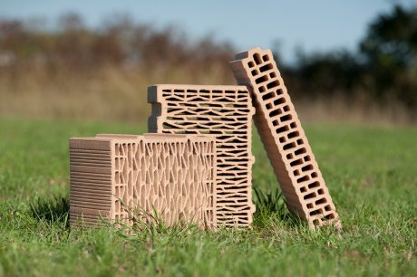 Grouppo Porotherm BIO PLAN nel verde