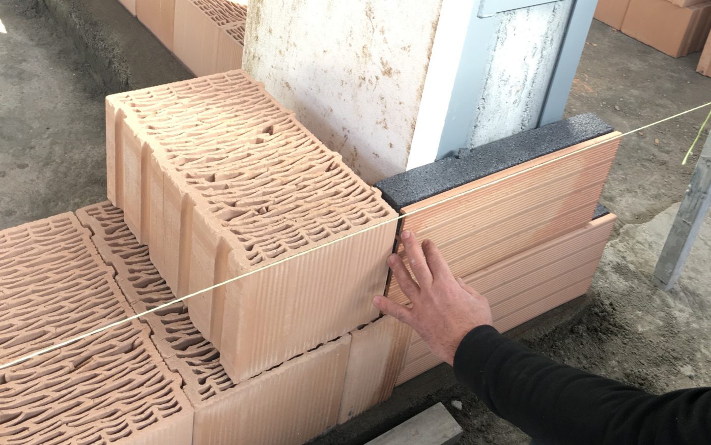 Impresa di costruzioni Aleov posa in opera Porotherm BIO PLAN