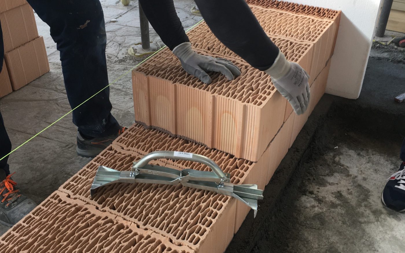 Impresa di costruzioni Aleov posa in opera Porotherm BIO PLAN