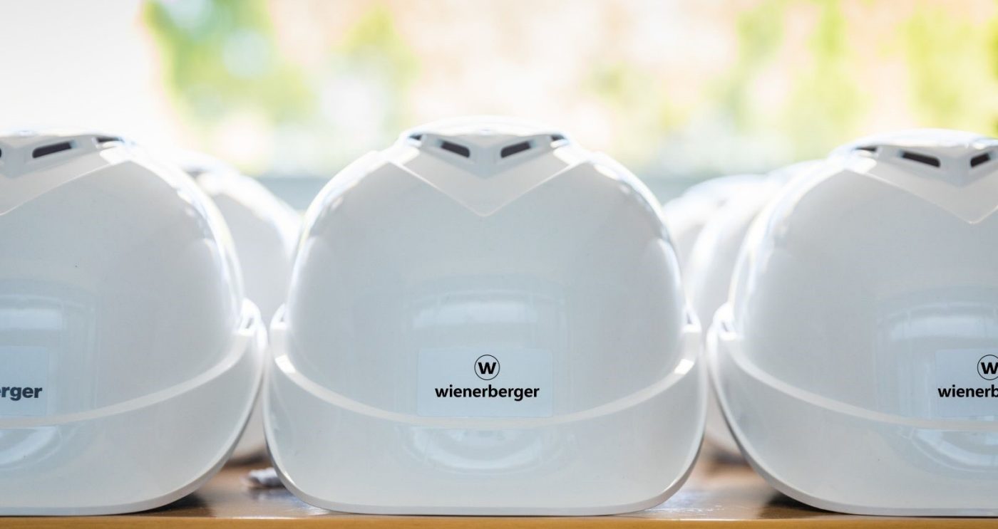 Safety helmets of Wienerberger italy