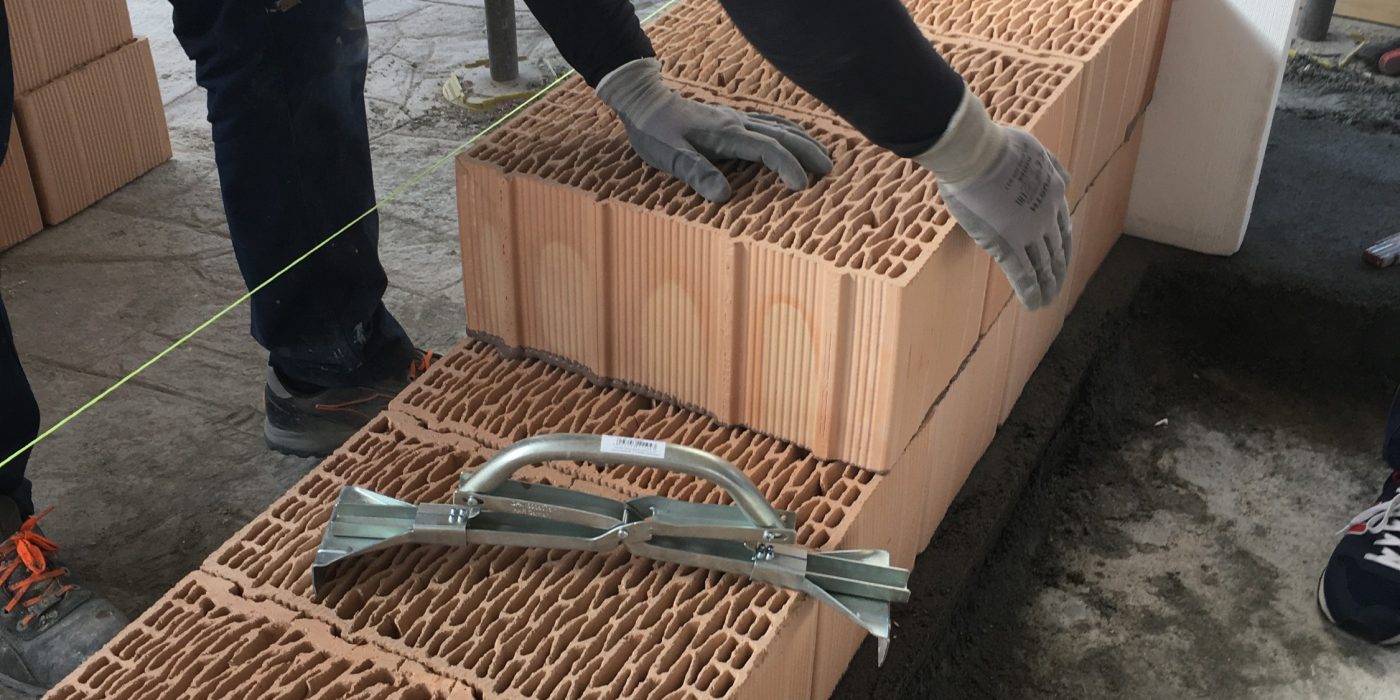 Impresa di costruzioni Aleov posa in opera Porotherm BIO PLAN