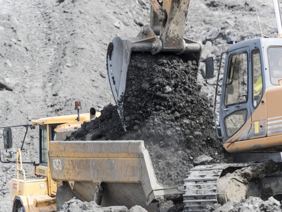 Heavy machinery at clay pit in Lantenne