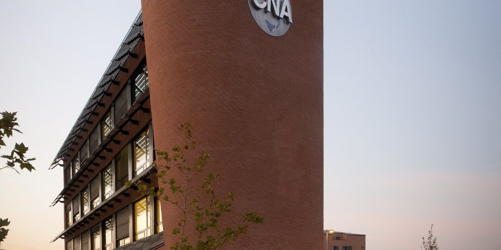 Outside overview CNA Faenza officies new construction with Porotherm