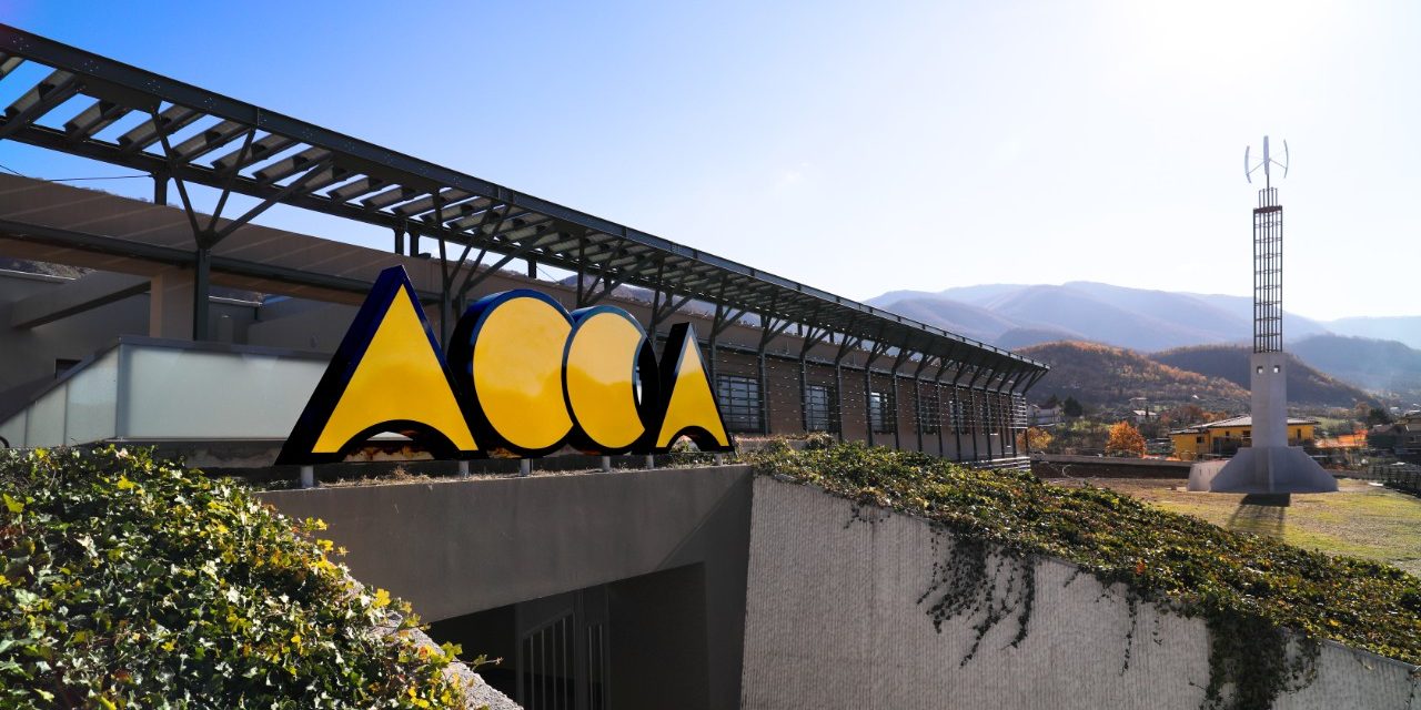 Outside details of Acca Software headquarter Irpinia new construction with Porotherm BIO PLAN 45 T