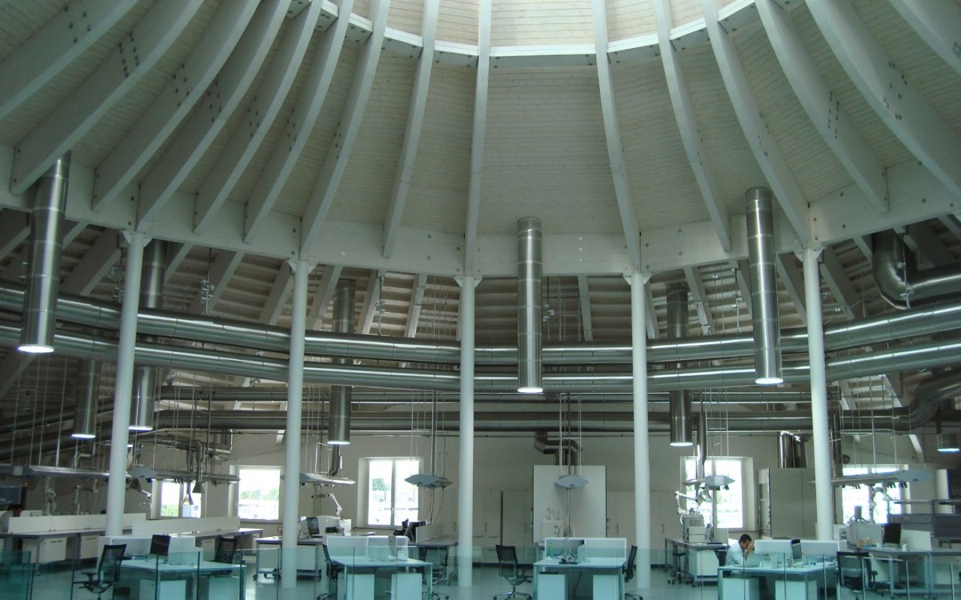 Internal laboratories Kerakoll GreenLab new construction with Porotherm