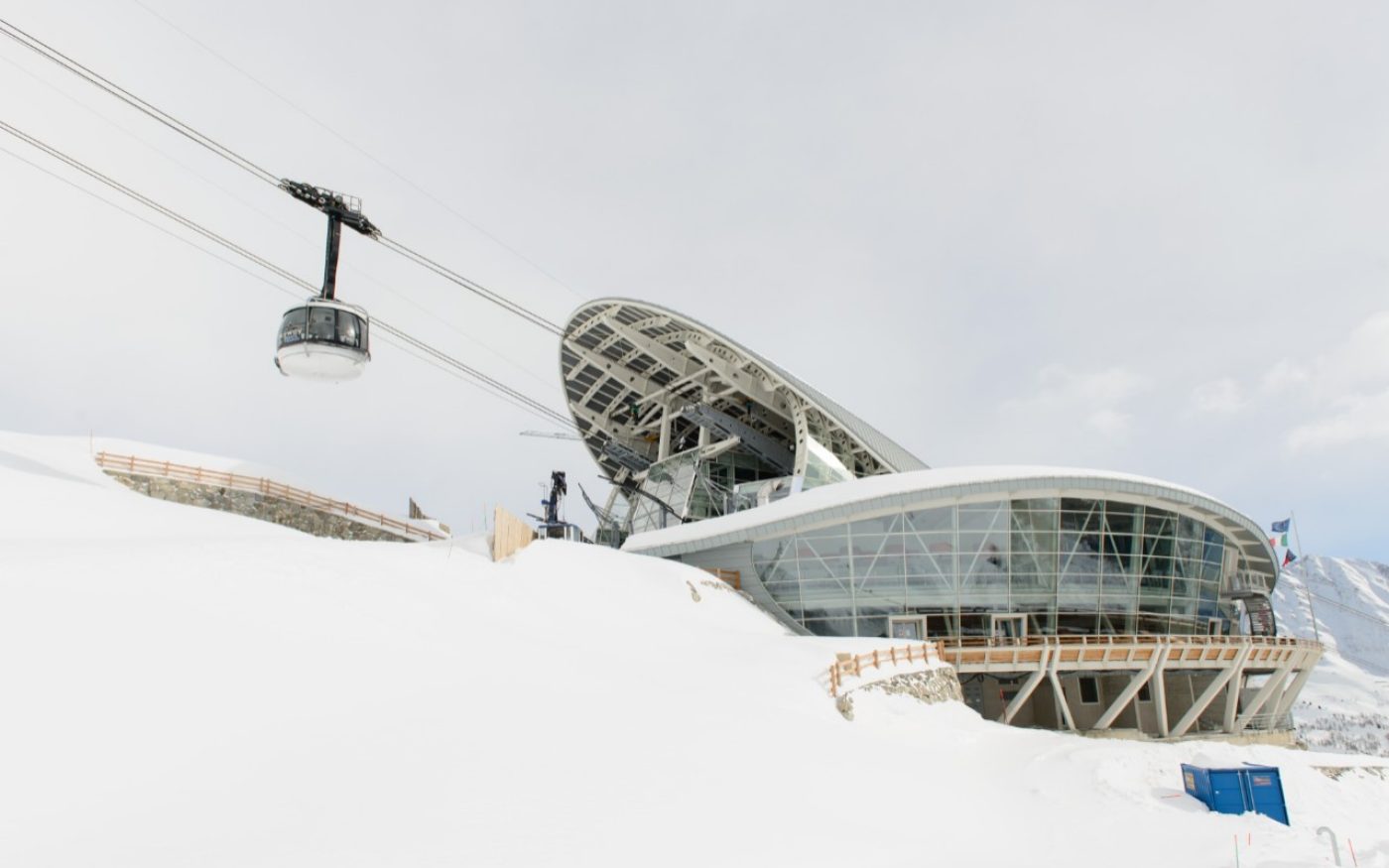 Monte Bianco Cableway Pavillon du Mont Fréty realized by Porotherm BIO PLAN 30