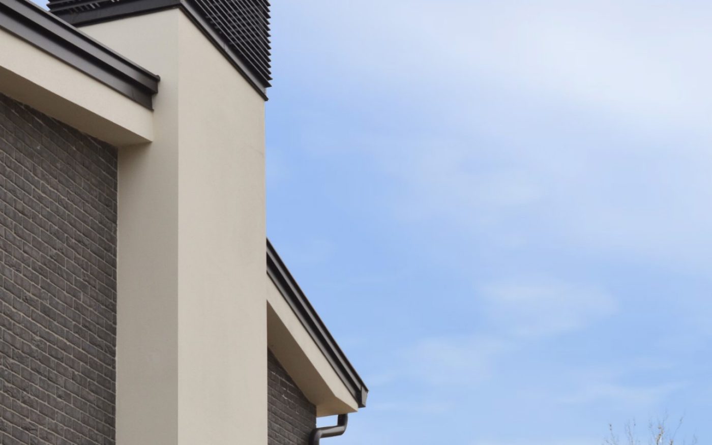 Details of chimney of Casainverde new construction with Terca and Porotherm PLANA+