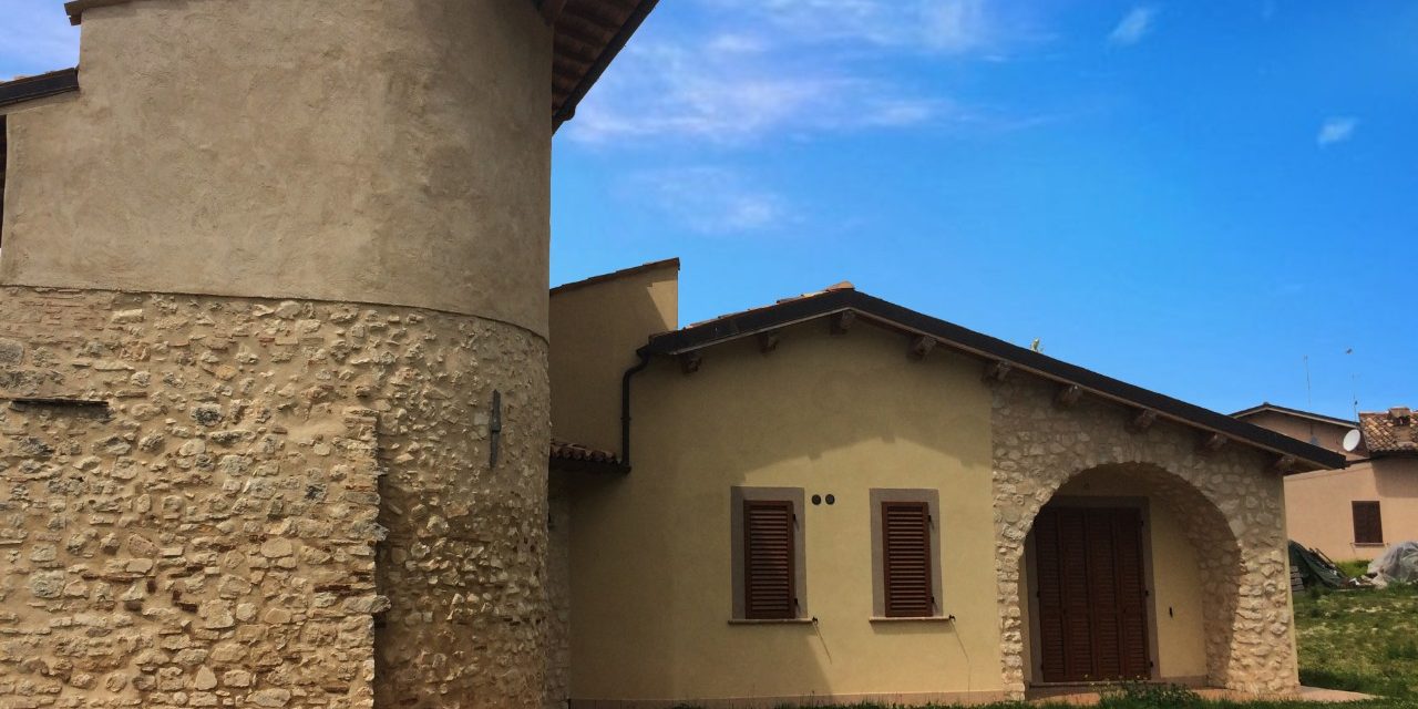 Tower of open house (4 faced) from Norcia new construction with Porotherm BIO PLAN 38