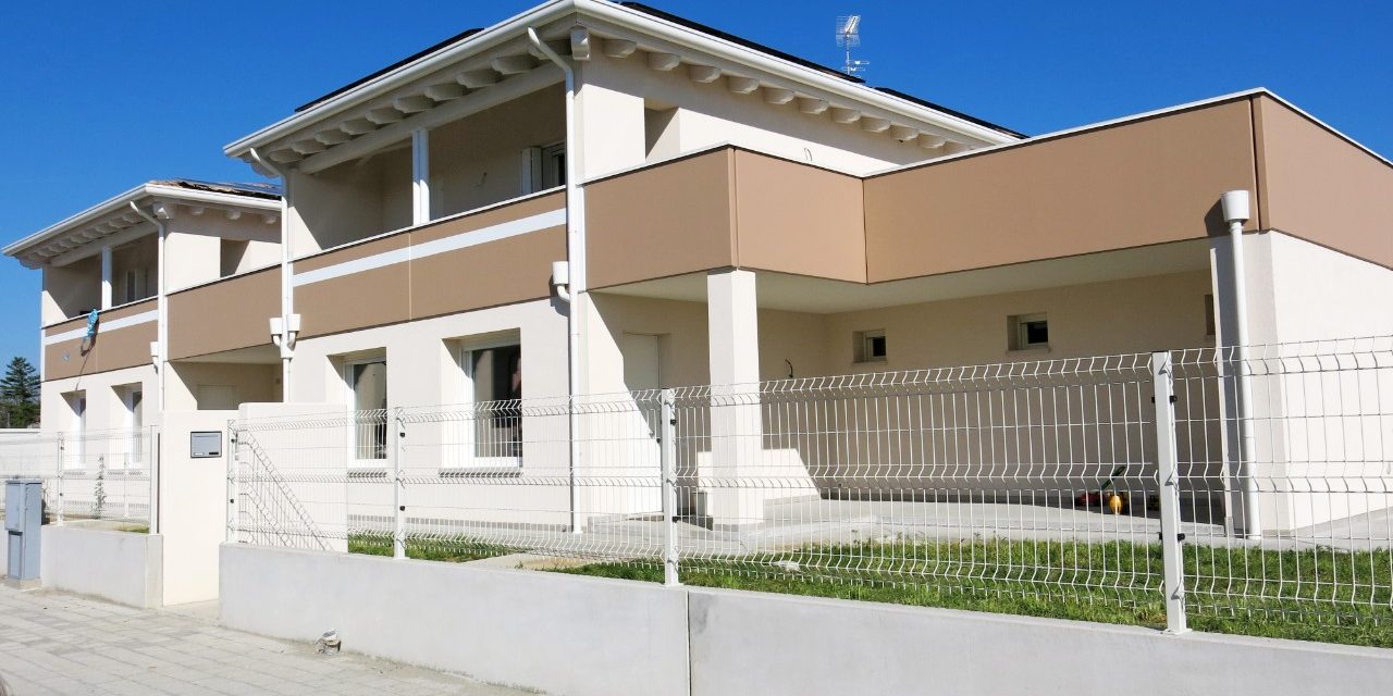 Overview of half open (3 faced) Biville Kennedy on Treviso new construction with Porotherm BIO PLAN 30