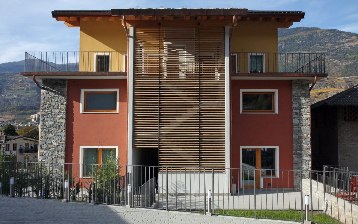 External of multi family house Aosta renovation with Porotherm