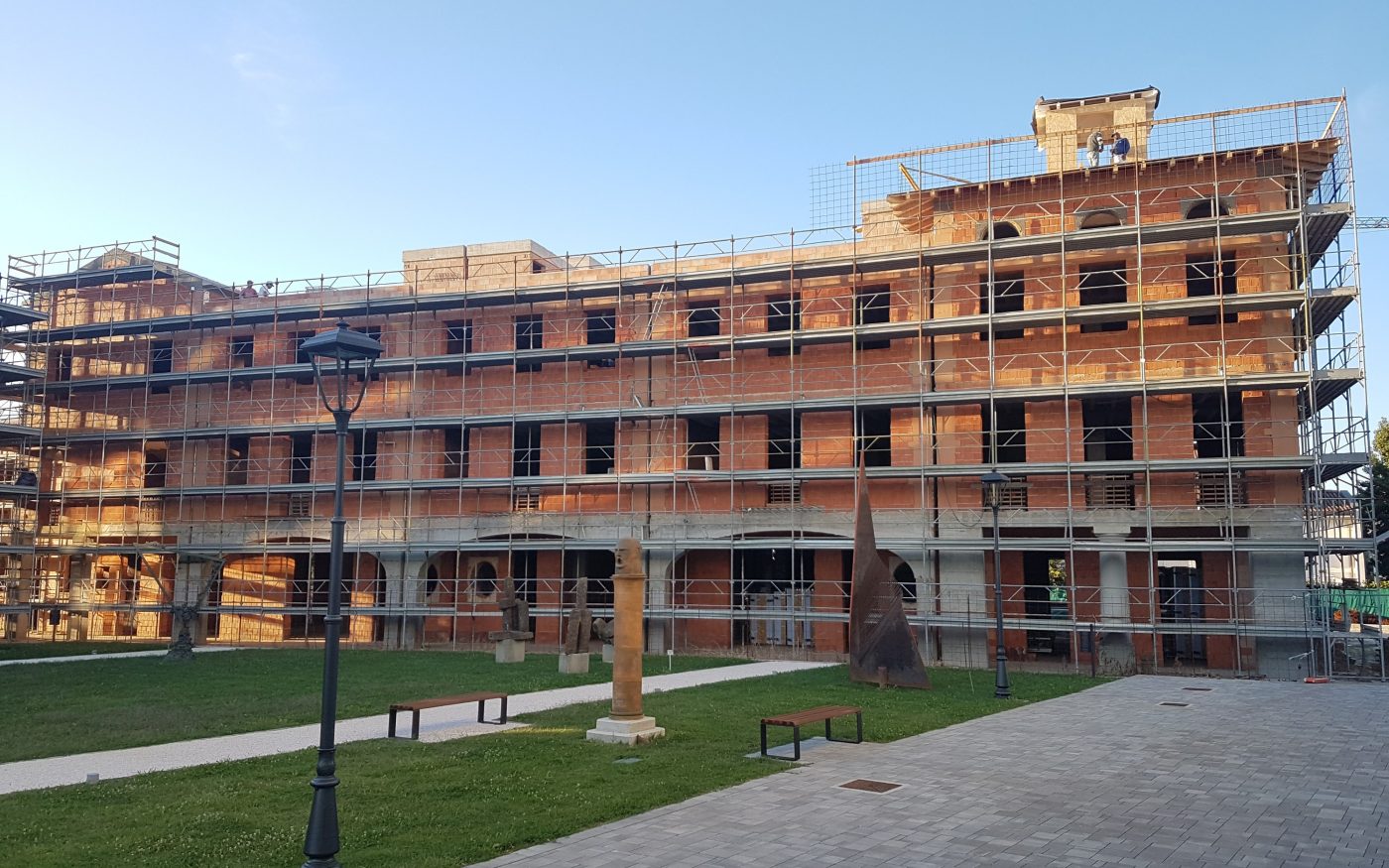 Cantiere Giardino delle arti a Pieve di Cento con Porotherm BIO PLAN