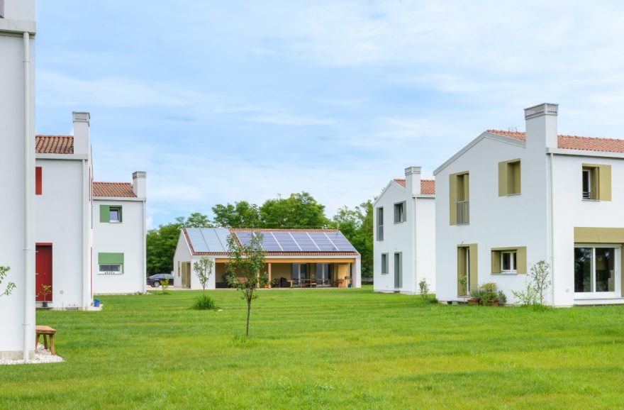 Common space of Single family co-housing Villorba Tamassociati new construction with Porotherm BIO PLAN 30