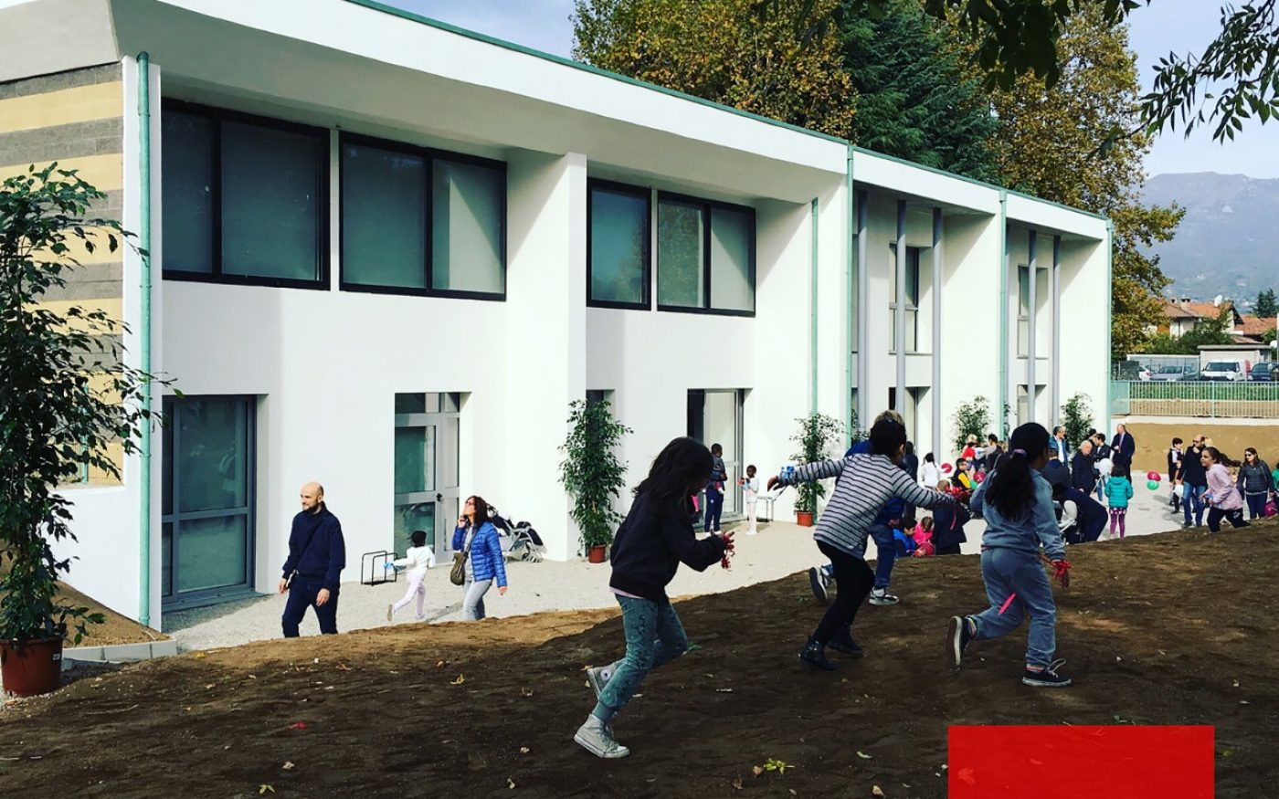 Locate school at Bergamo with children