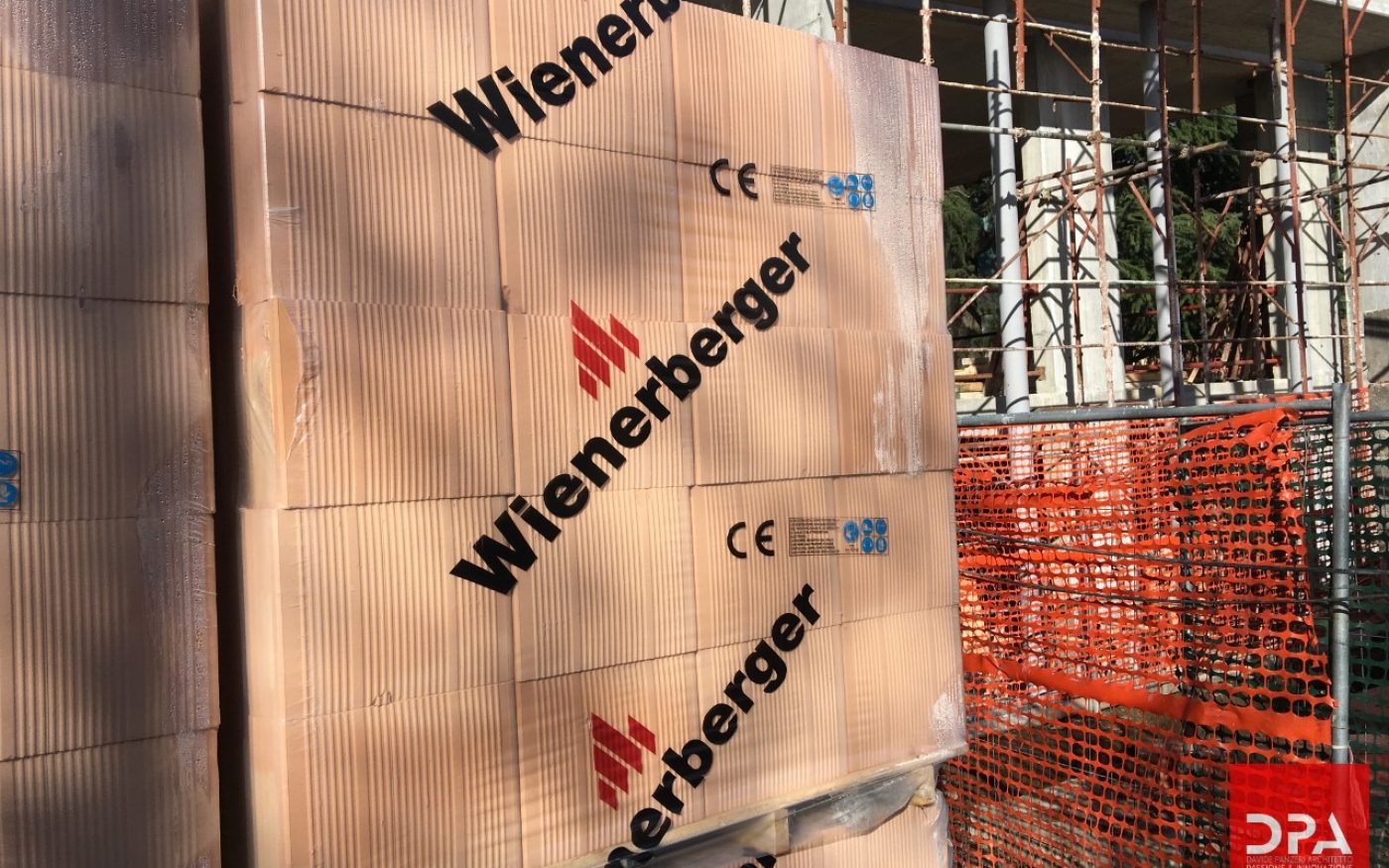 Porotherm BIO PLAN 45 T clay block used during the construction site to Locate School